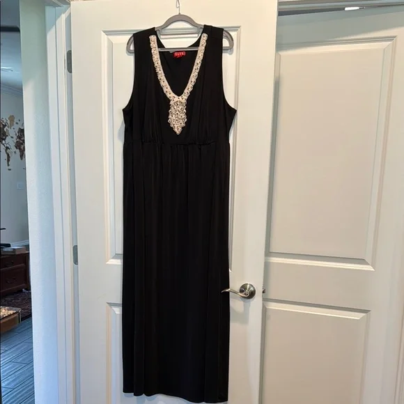 chinese dress ladies Hunta Black Maxi Dress - US 10 main image 0